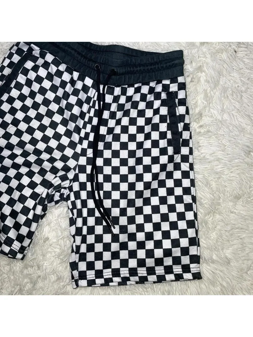 Forever 21 Men’s  Black & White Cotton Regular Fit Checkered Drawstring Shorts L
